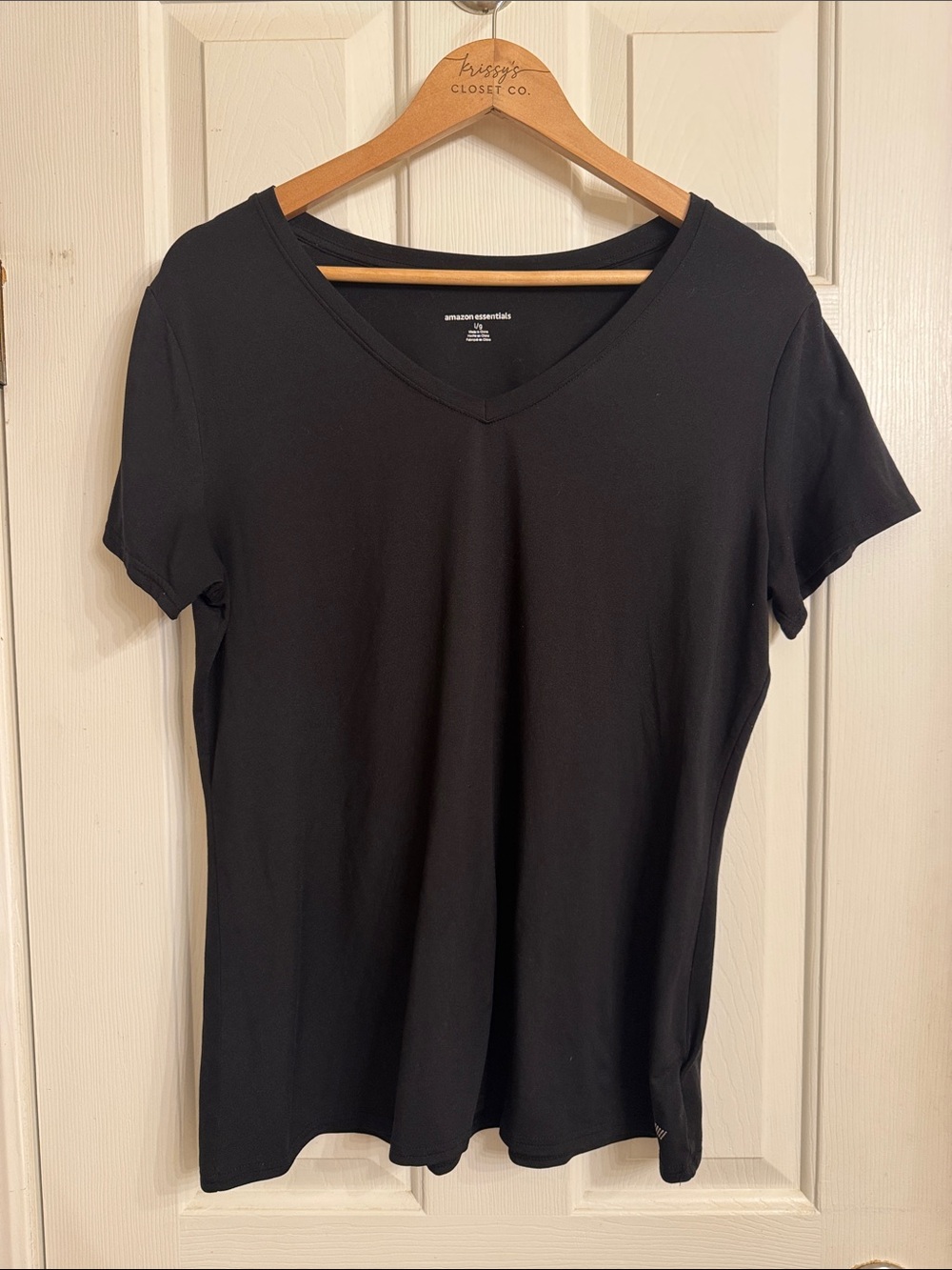 Amazon Essentials Black V-Neck Short Sleeve Tee - Women's Athletic material